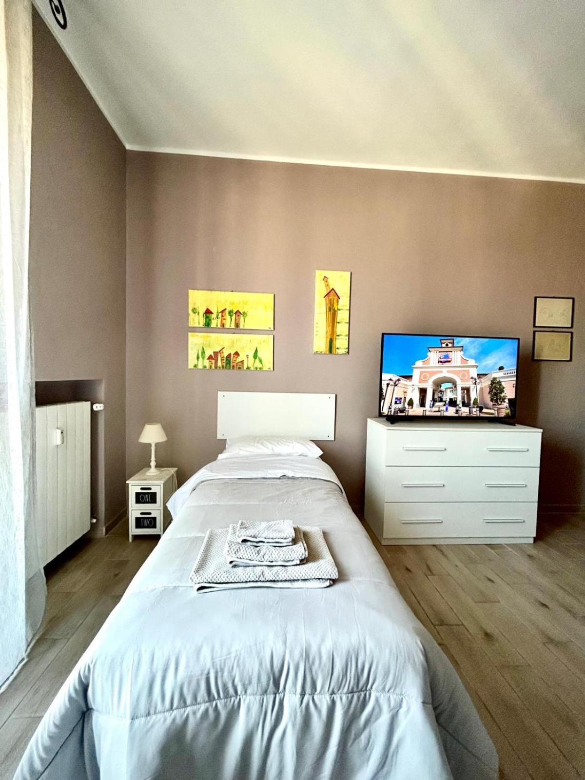 Appartamento Dante Novi Ligure Exteriör bild